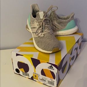 Womens Ultraboost Mint and grey shoes.